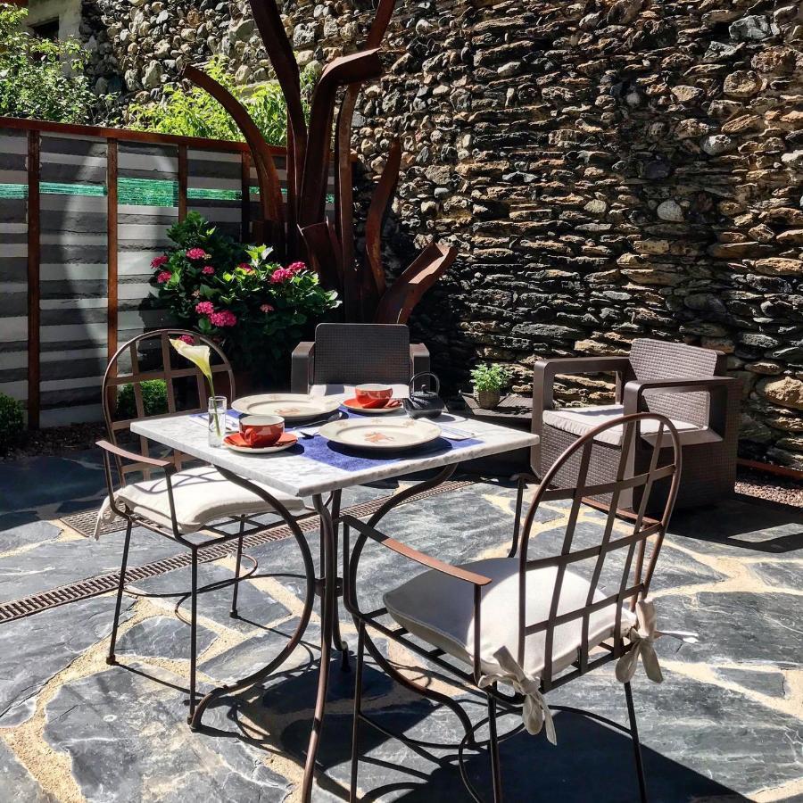Hotel Boutique La Neu Бенаск Екстериор снимка