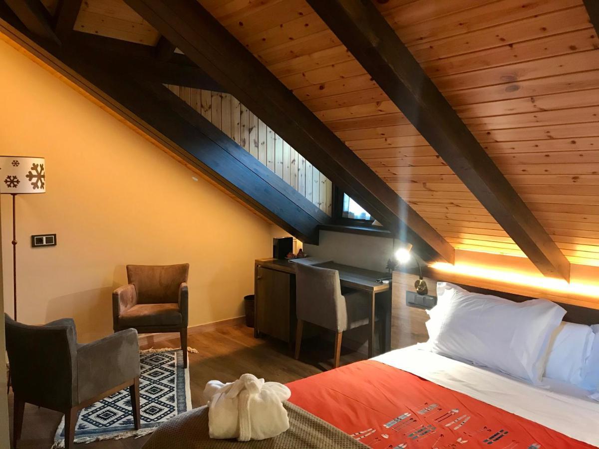 Hotel Boutique La Neu Бенаск Екстериор снимка