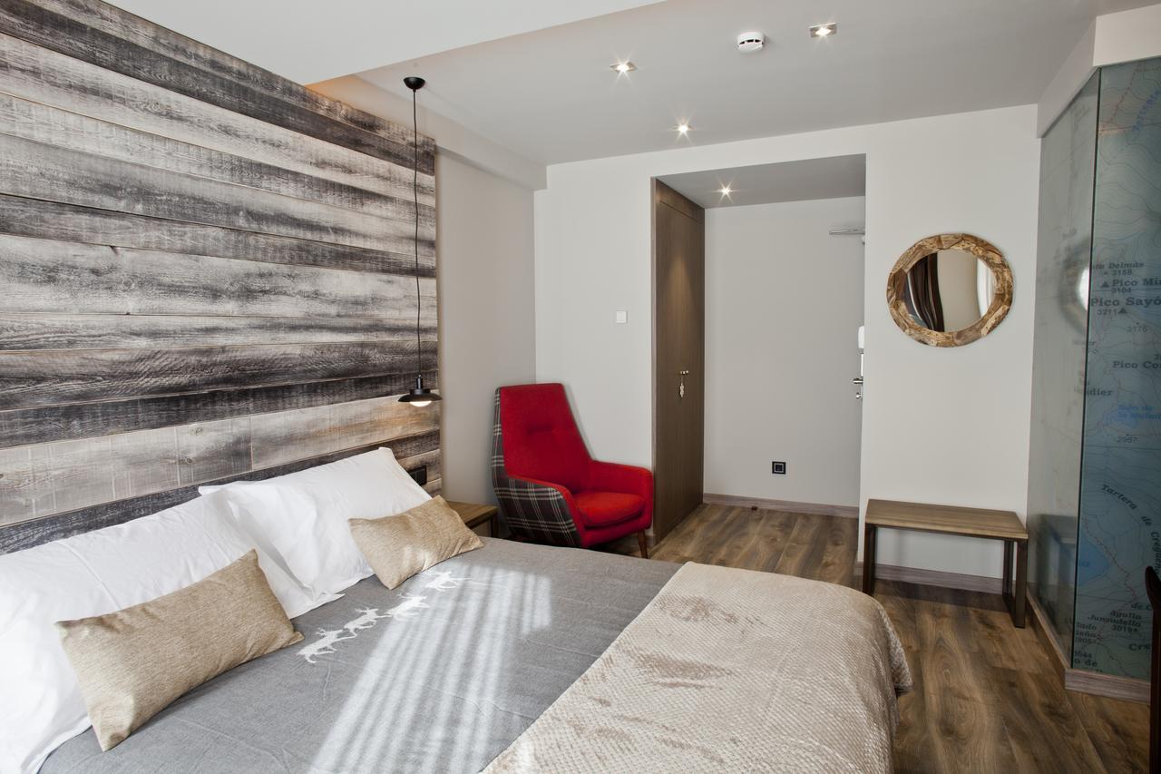 Hotel Boutique La Neu Бенаск Екстериор снимка