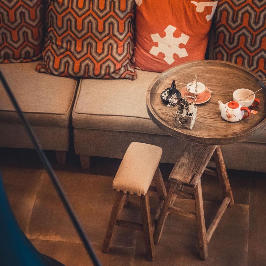 Hotel Boutique La Neu Бенаск Екстериор снимка